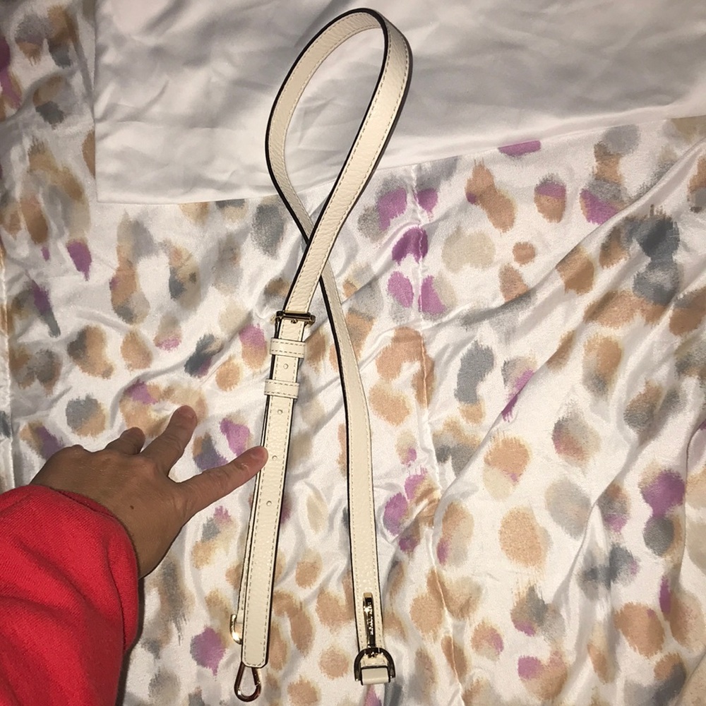 MK shoulder/crossbody ๐ - Picture 13 of 16